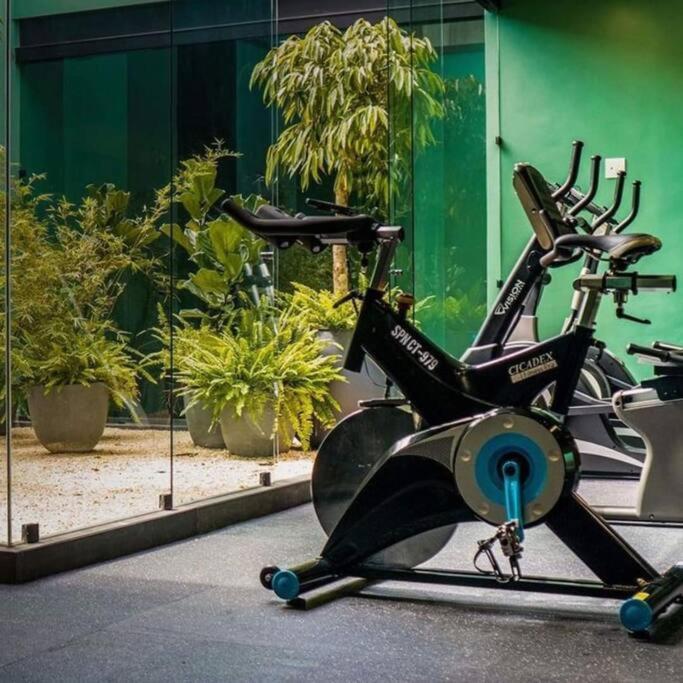Cosmopolitan Apt 1407, 5 Star Facilities, 15M Sjo Airport, Parking, Pool, Gym Сан Хосе Екстериор снимка