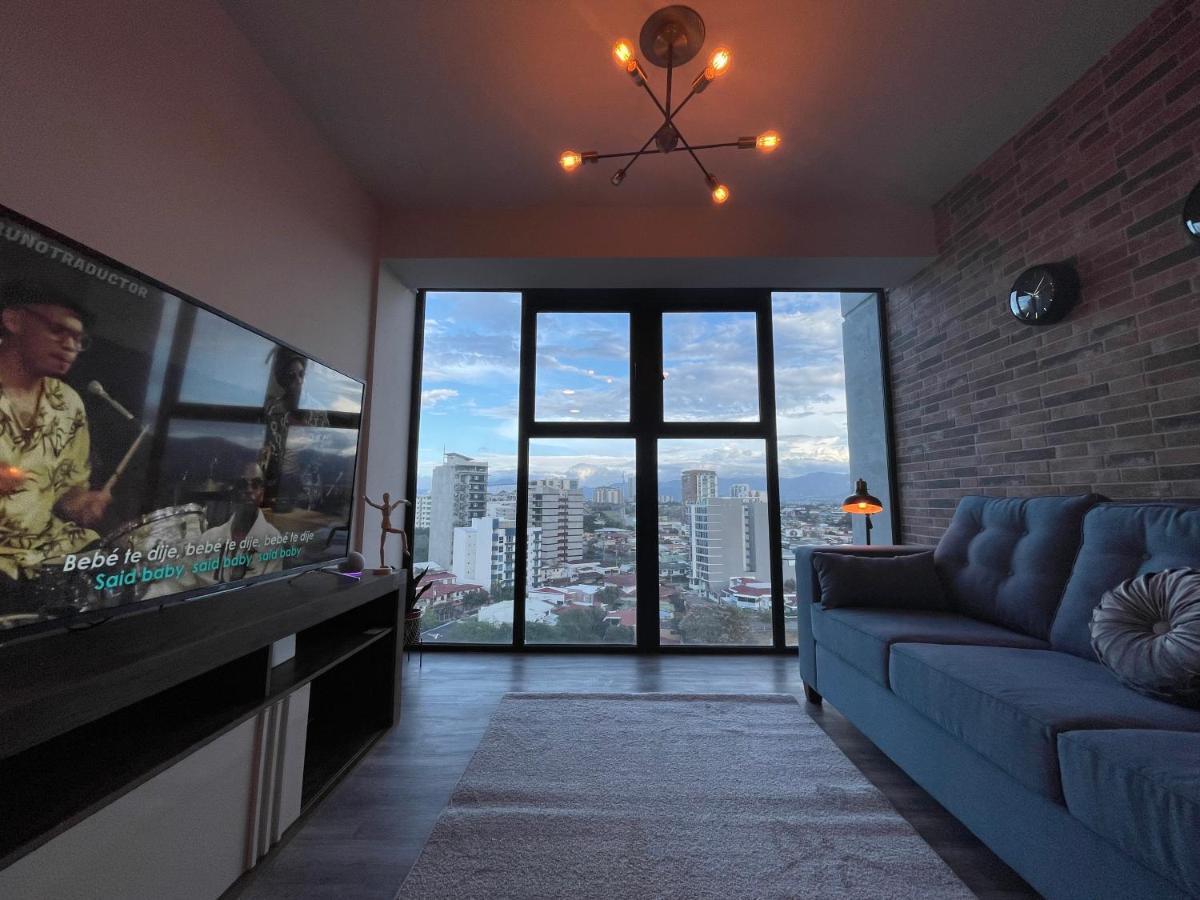 Cosmopolitan Apt 1407, 5 Star Facilities, 15M Sjo Airport, Parking, Pool, Gym Сан Хосе Екстериор снимка