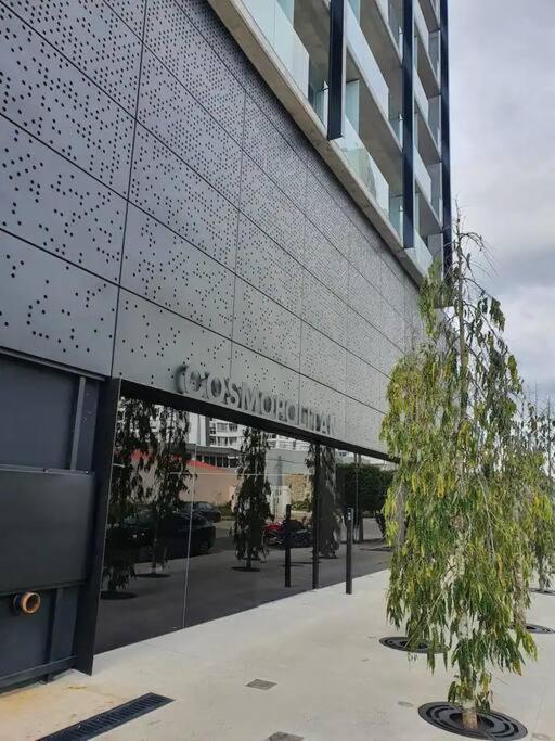 Cosmopolitan Apt 1407, 5 Star Facilities, 15M Sjo Airport, Parking, Pool, Gym Сан Хосе Екстериор снимка