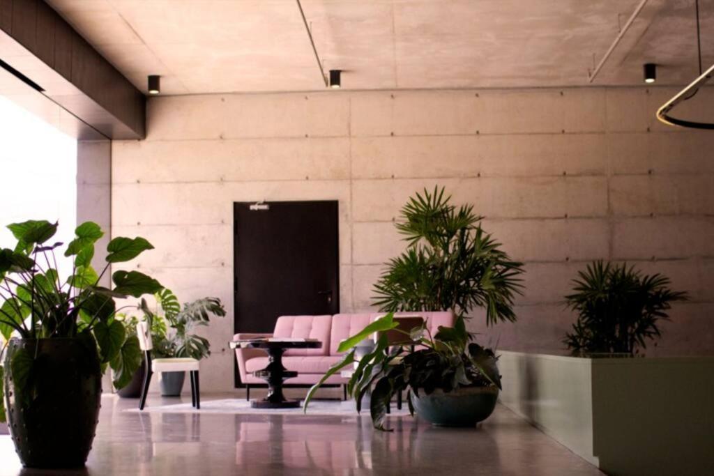 Cosmopolitan Apt 1407, 5 Star Facilities, 15M Sjo Airport, Parking, Pool, Gym Сан Хосе Екстериор снимка