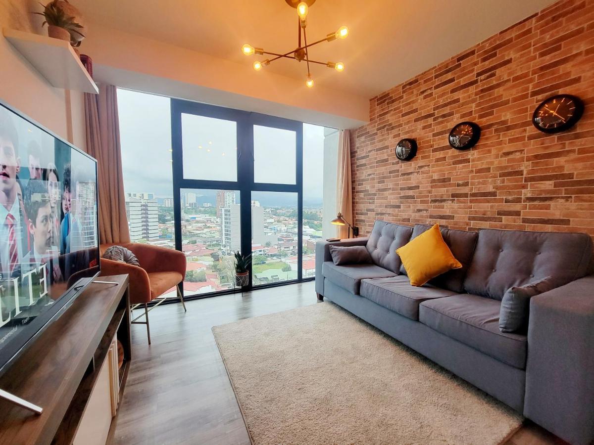 Cosmopolitan Apt 1407, 5 Star Facilities, 15M Sjo Airport, Parking, Pool, Gym Сан Хосе Екстериор снимка